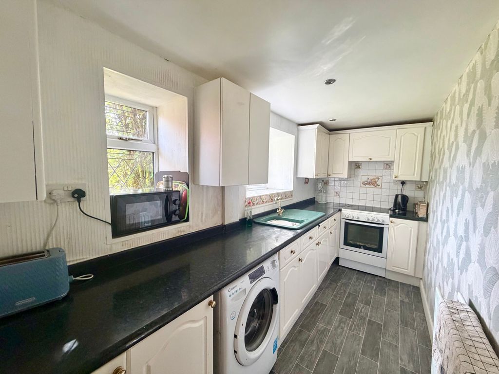 Property photo 3 of 27 d5F7d972020Bbeb27d115469036E0Ff86F96621A.Jpeg