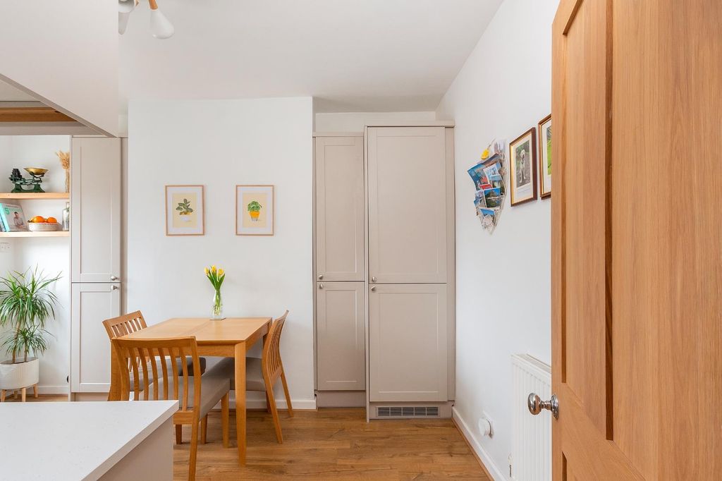 Property photo 3 of 26 5W0Sbtn - Kitchen Diner F.Jpg