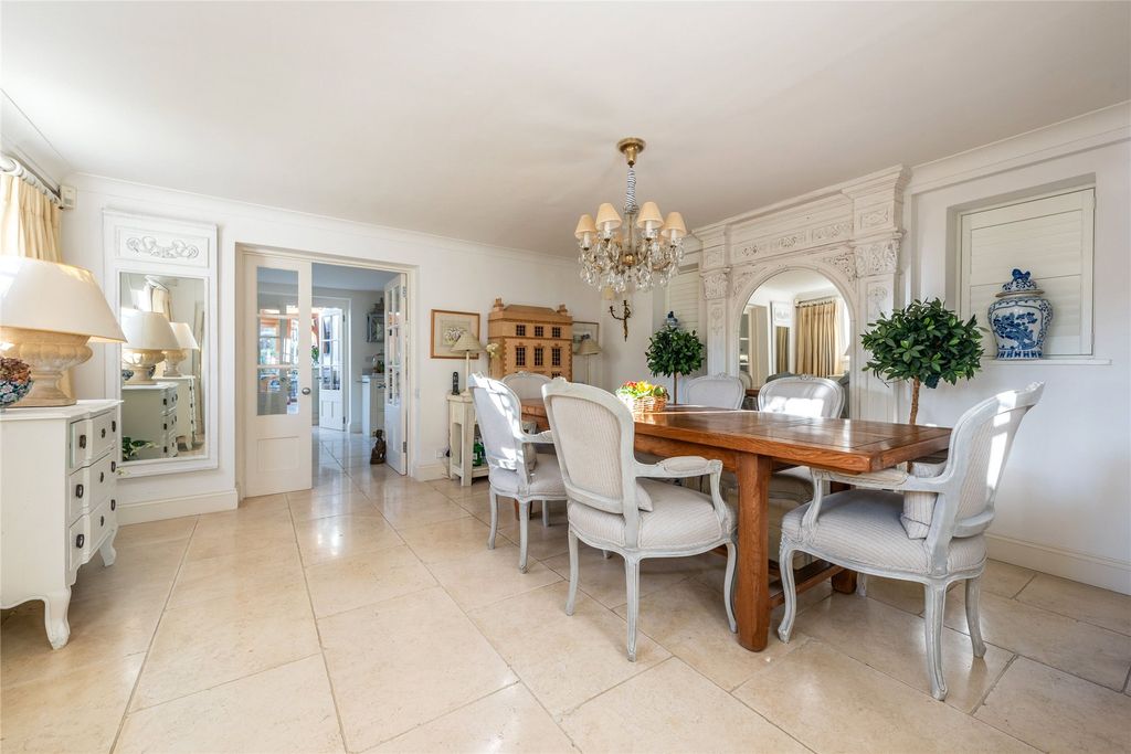 Property photo 2 of 16 Dining Room