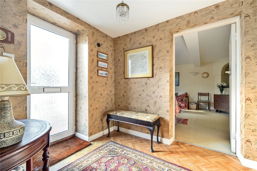 Property photo 3 of 11 Img