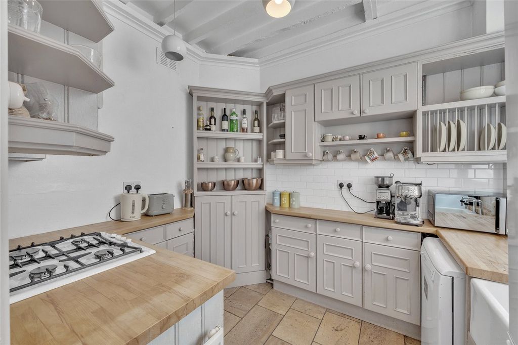 Property photo 2 of 17 Picture No. 03