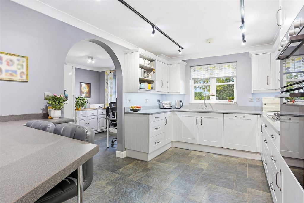 Property photo 3 of 43 1577763541 - Rye Field -24.Jpg