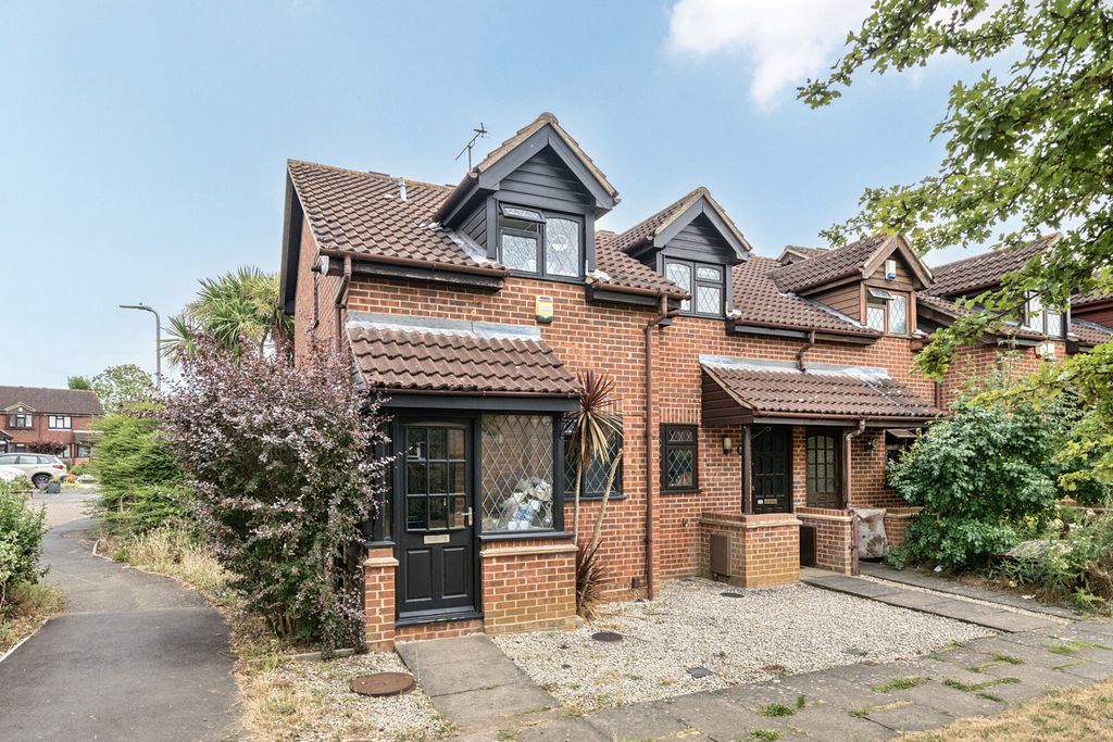 Property photo 1 of 17 1324036-15-68751c...