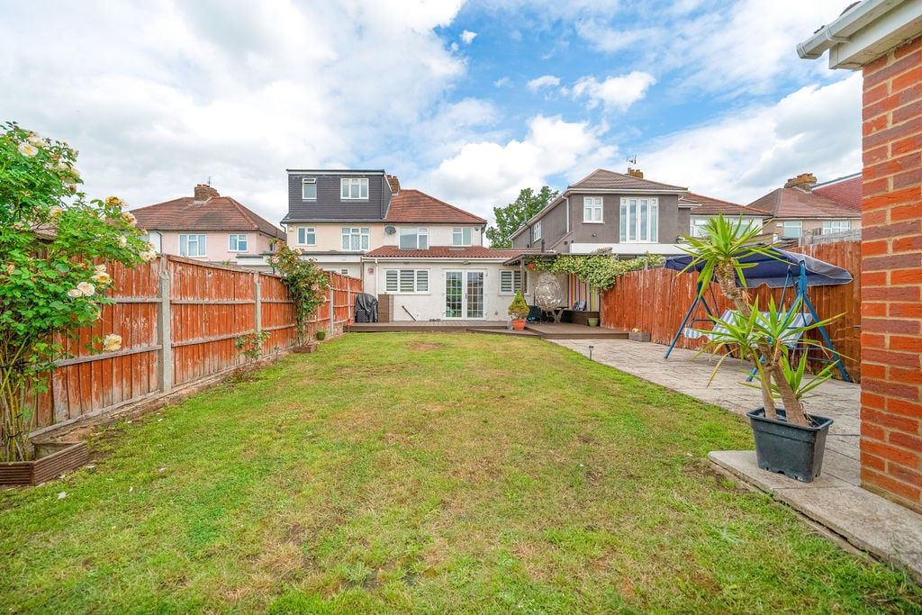 Property photo 2 of 16