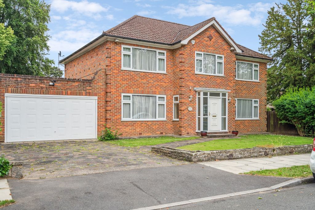 Property photo 1 of 16