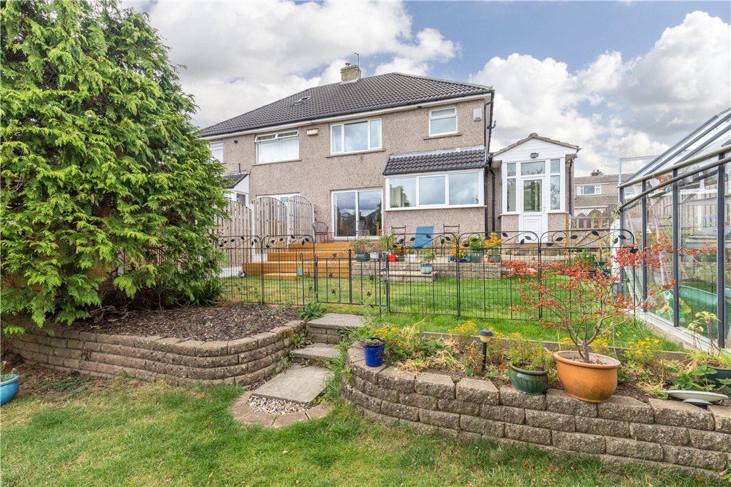 Property photo 2 of 22 Rear Gardens