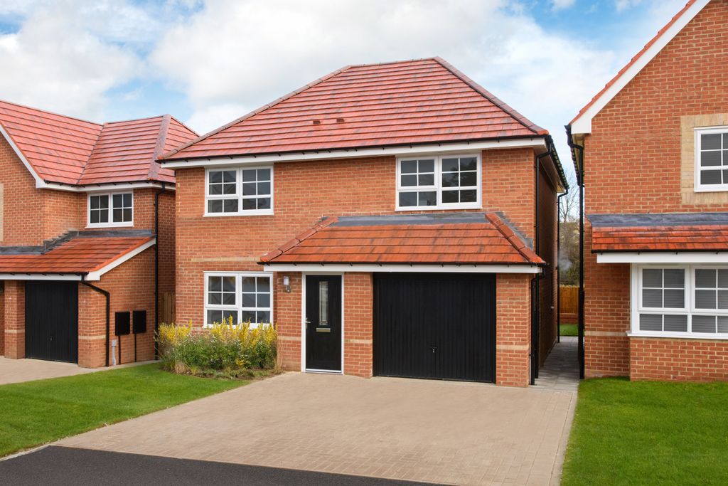 Property photo 1 of 7 Outside View 4 Bedroom Detached Kennford Home