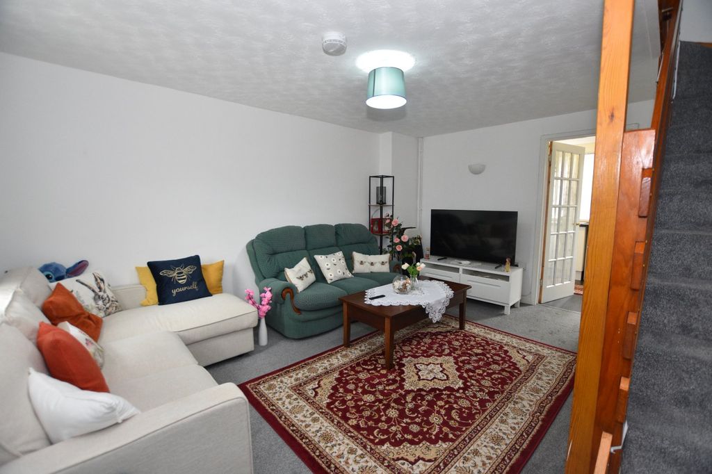 Property photo 2 of 13 Louneg