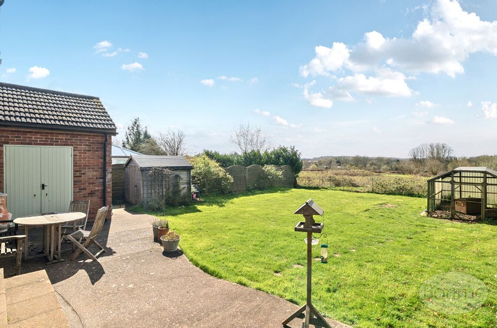 Property photo 3 of 14 502Fa6A9-A2E3-433...