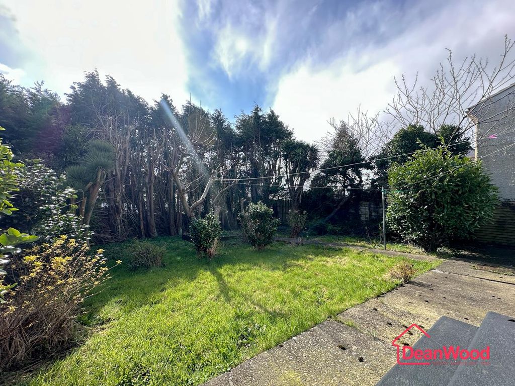 Property photo 2 of 17 No-02.Jpg