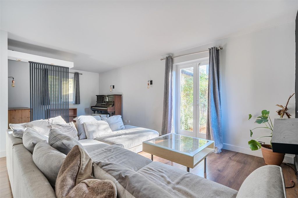 Property photo 2 of 15 Living Room.Jpg