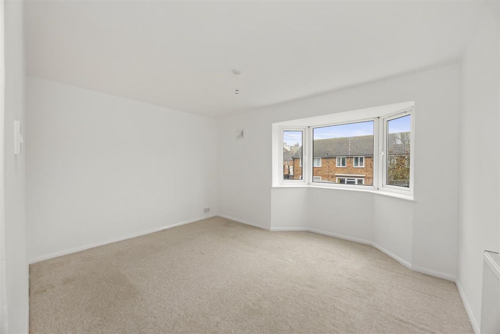 Property photo 3 of 9 Downview Road, Westdown Court, 84-004.Jpg