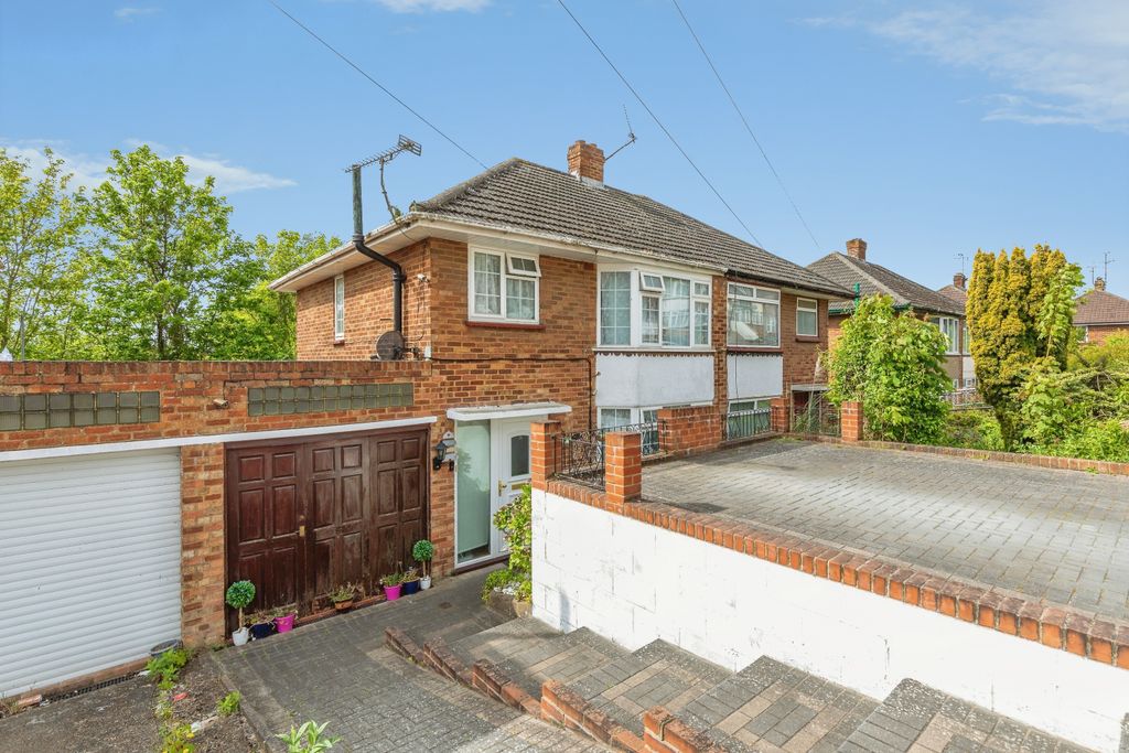 Property photo 1 of 22