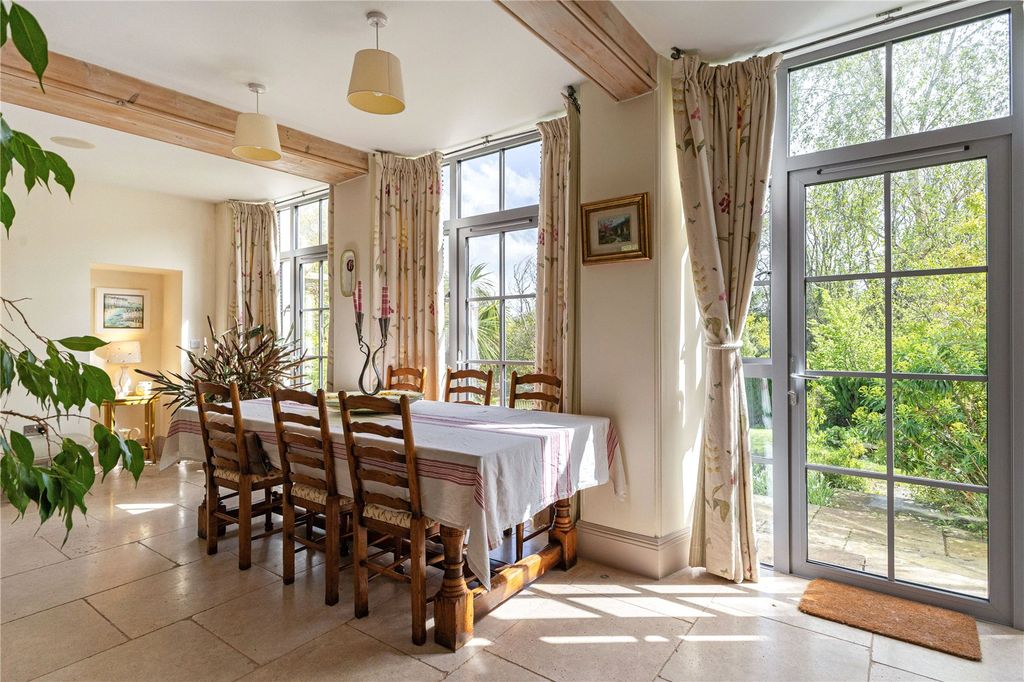 Property photo 3 of 24 Living/Dining Room