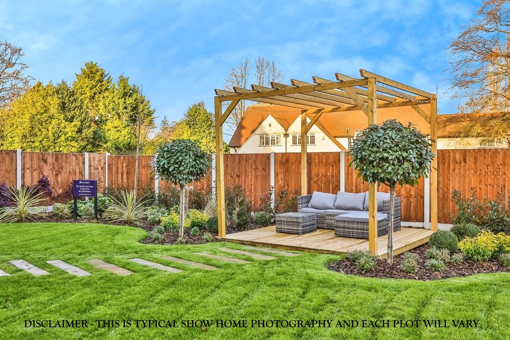 Property photo 1 of 28