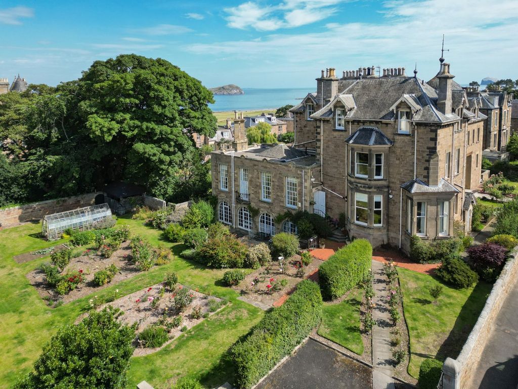 Property photo 1 of 19 Fidra Road