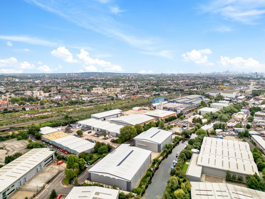 Property photo 3 of 17 Garden Campus Drone 1.Jpg