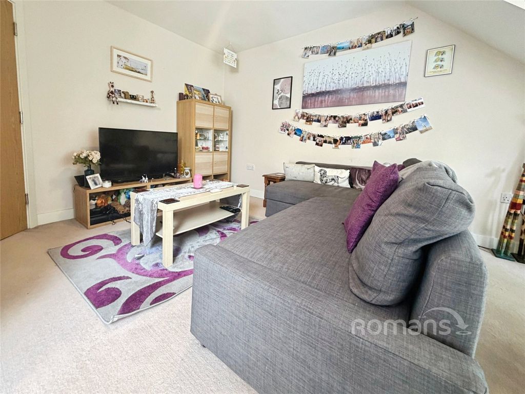 Property photo 3 of 15 Picture No. 20