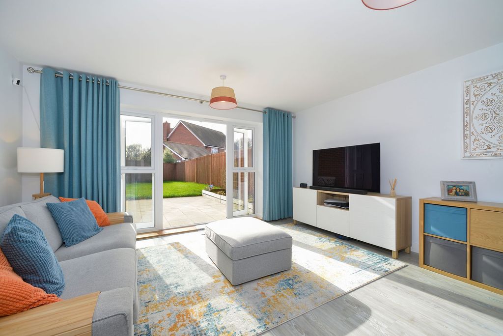 Property photo 2 of 16 Reception