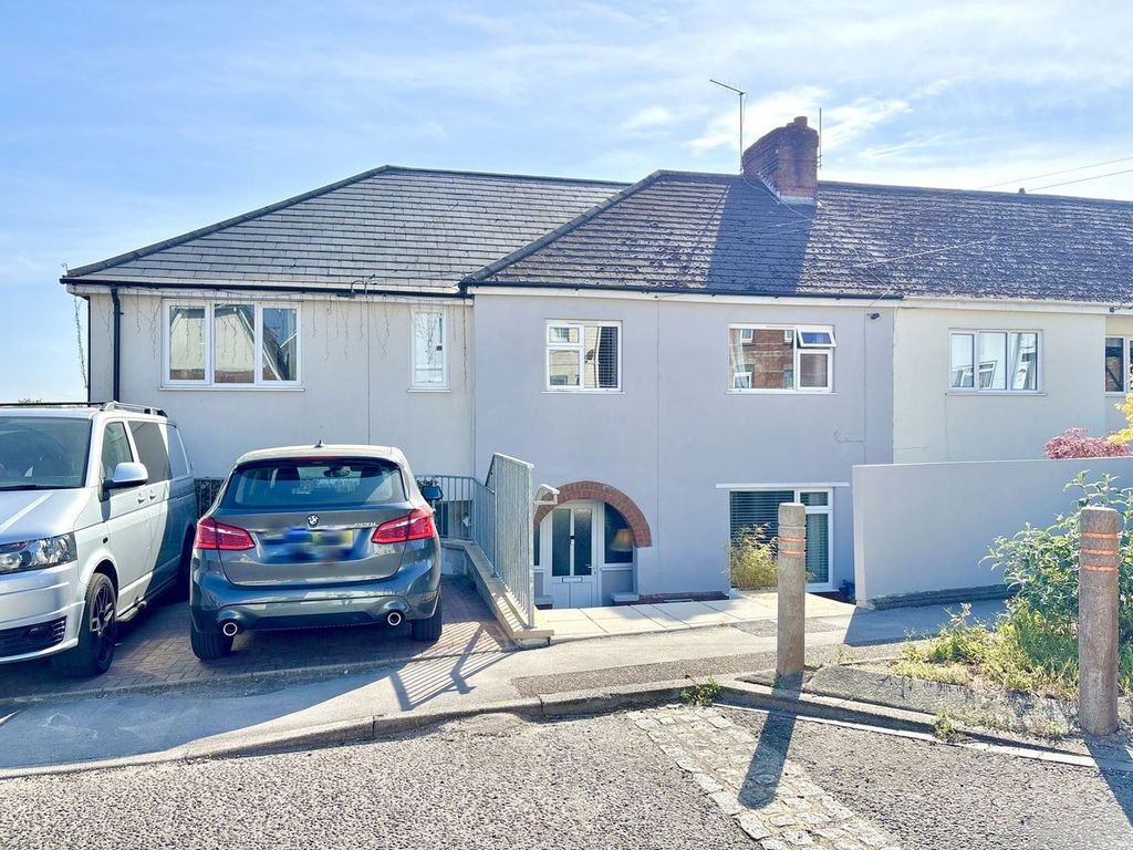 Property photo 1 of 25