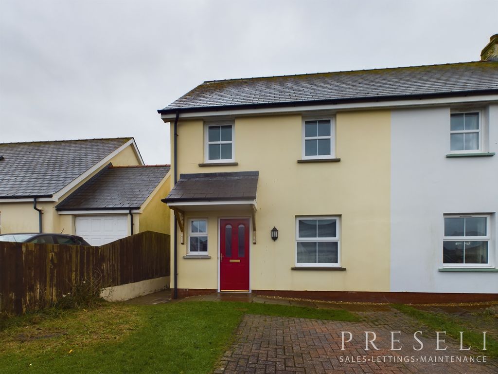 Property photo 1 of 11 Cam02375G0-Pr0080-Still014
