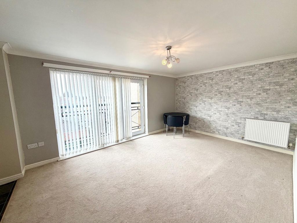 Property photo 2 of 9 Lounge