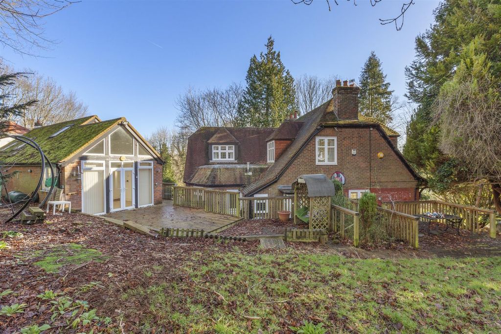 Additional image 12 of 7 bed detached house for saleLucas Road, High Wycombe HP13