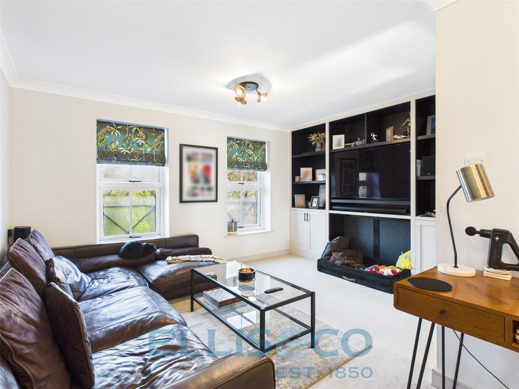 Property photo 3 of 15 Picture No. 04