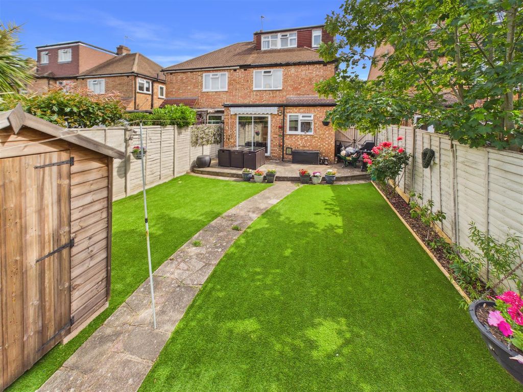 Property photo 2 of 18