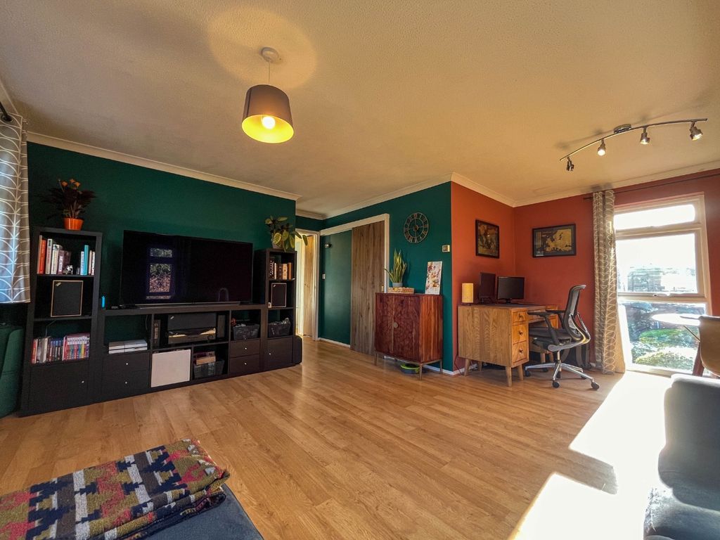 Property photo 2 of 9 3455714