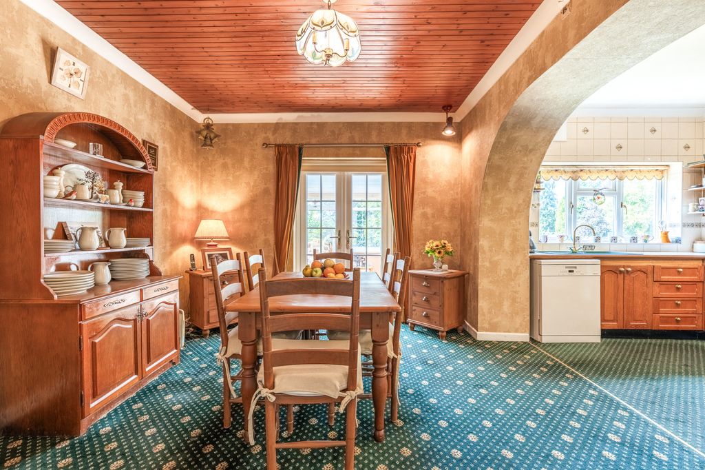 Property photo 3 of 30