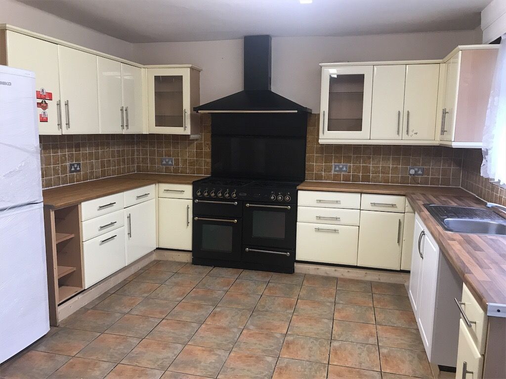 Property photo 3 of 4 Img_2476