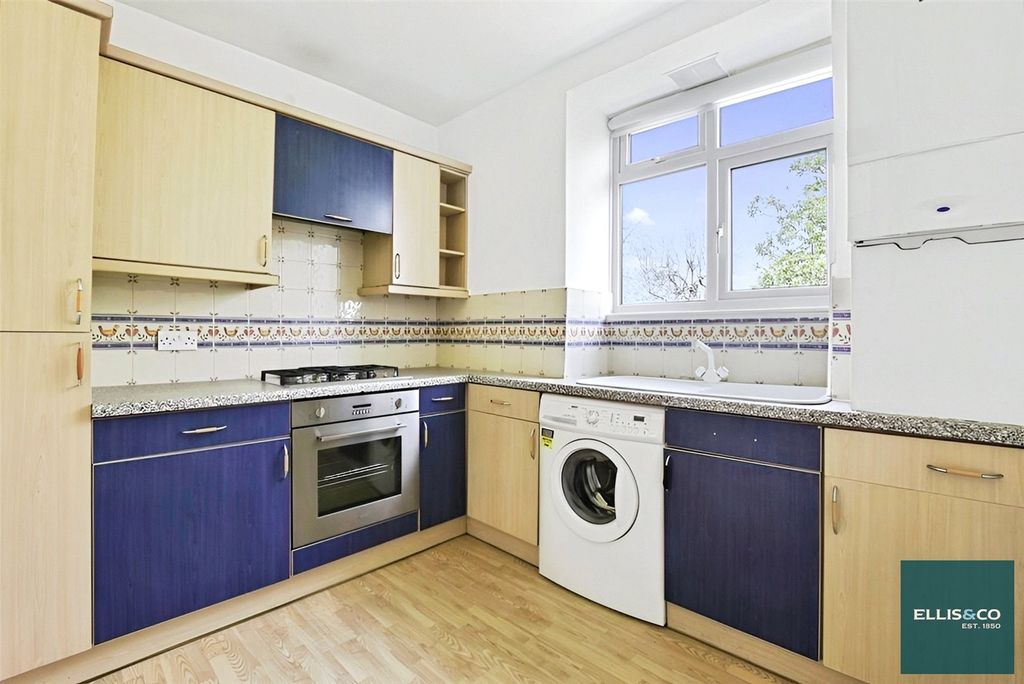 Property photo 3 of 10 Picture No. 07