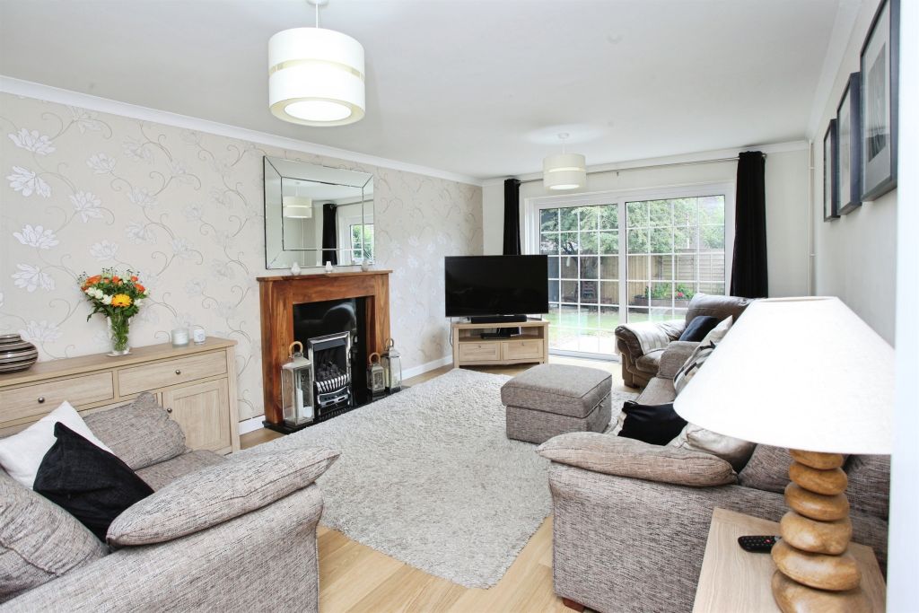 Property photo 3 of 35