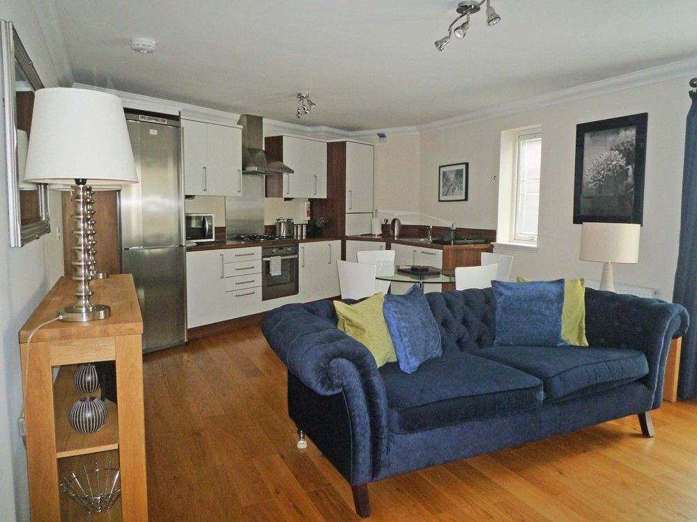 Property photo 2 of 10 7Cbr 1 − Copy