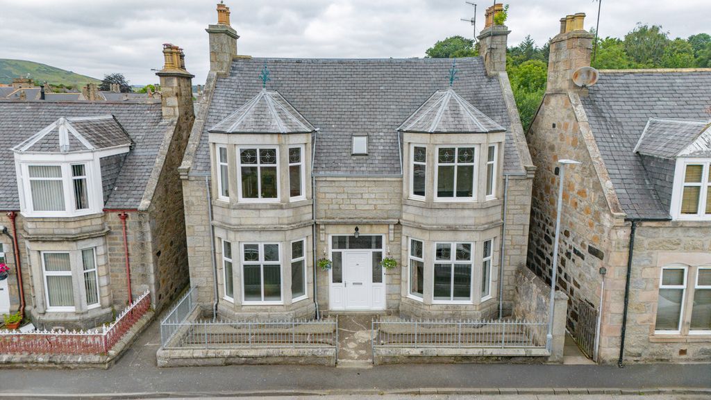 Property photo 1 of 49