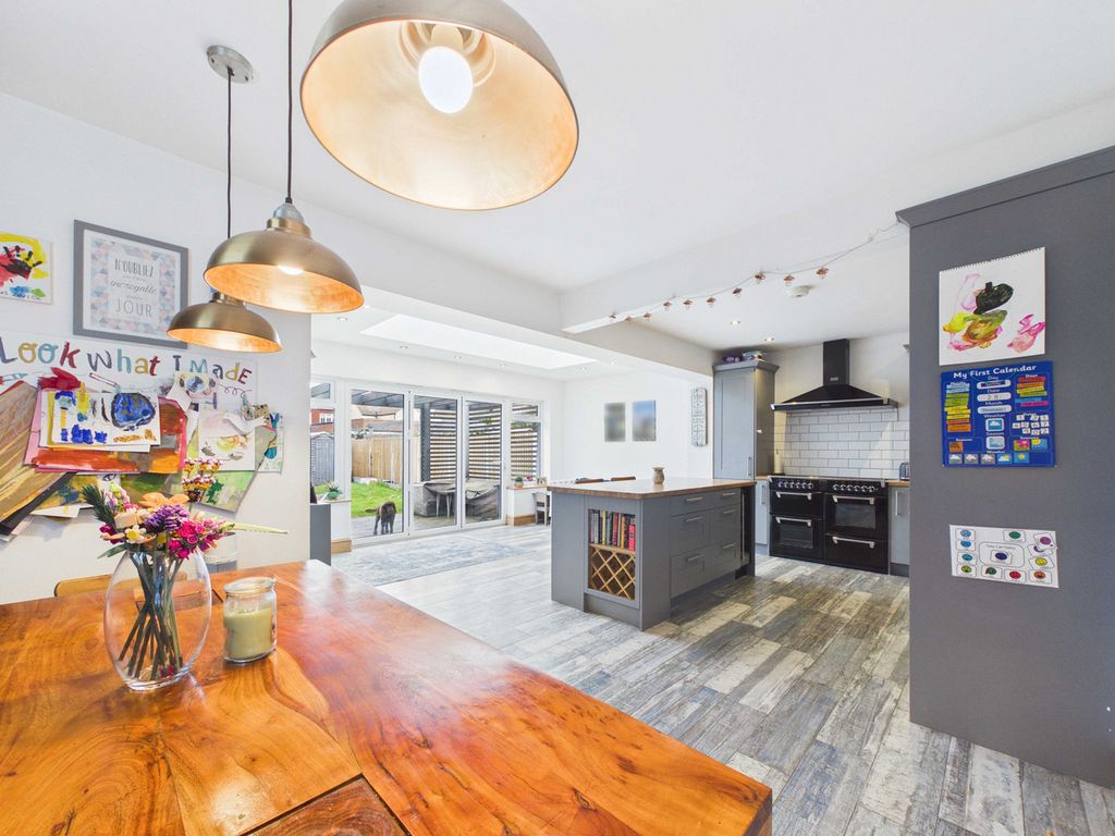 Property photo 3 of 29