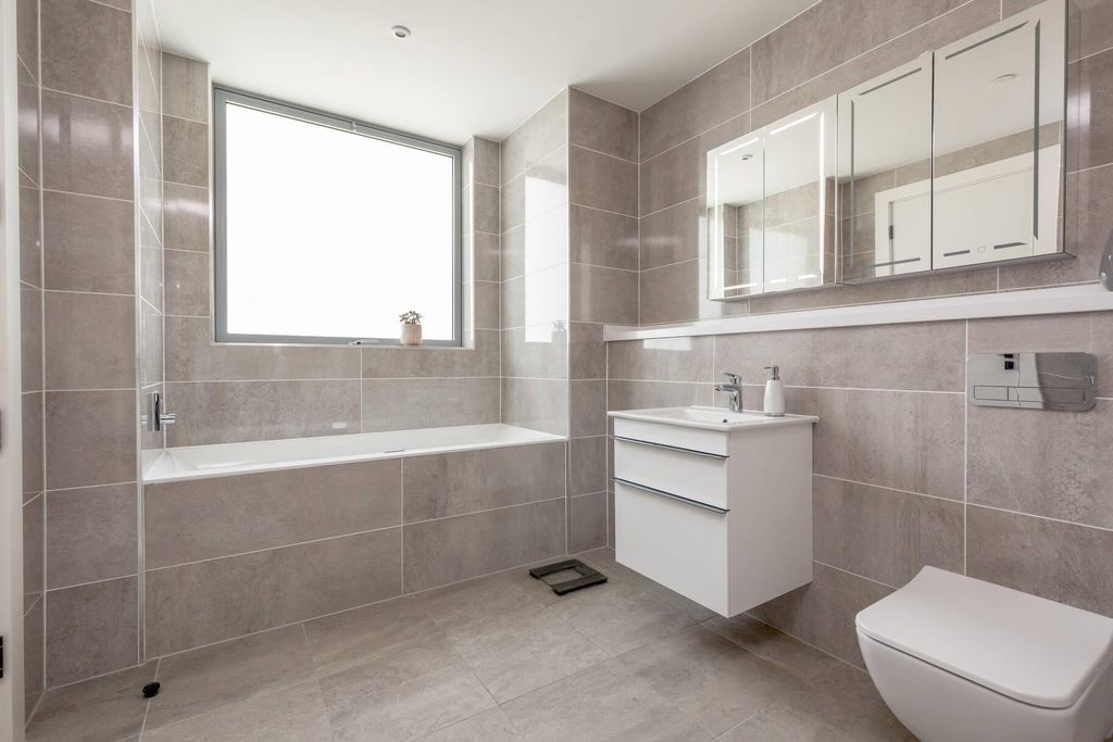 Additional image 13 of 2 bed flat for saleDonaldson Crescent, Edinburgh EH12