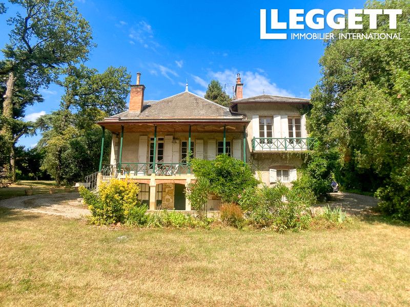 Property photo 1 of 10