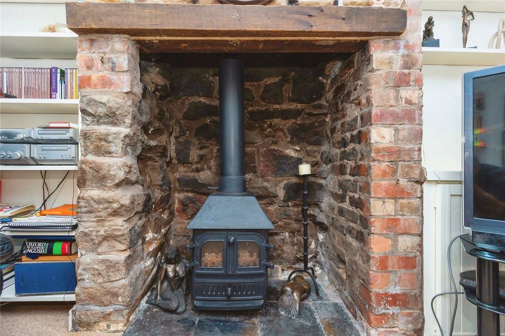 Property photo 3 of 23 Picture No. 08