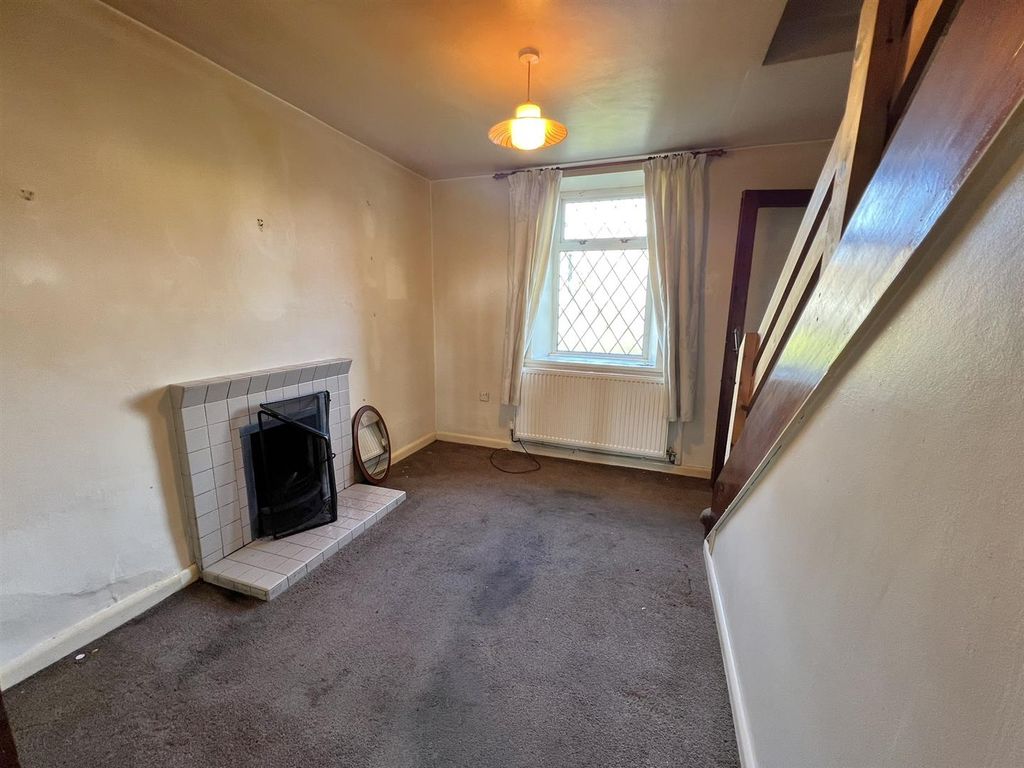 Property photo 3 of 21