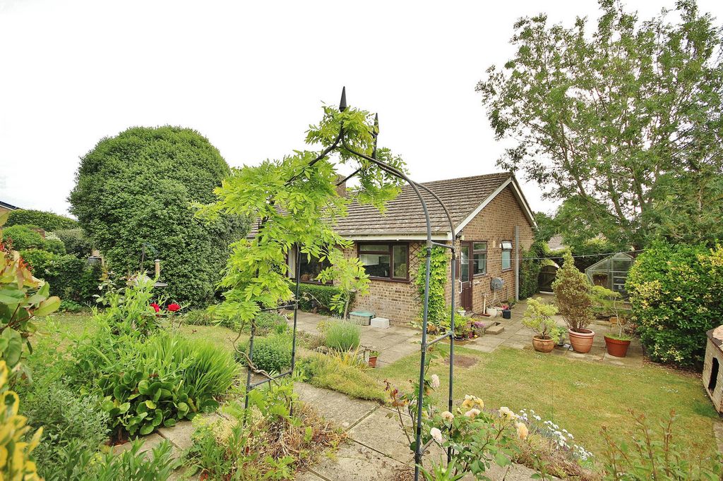 Property photo 2 of 12