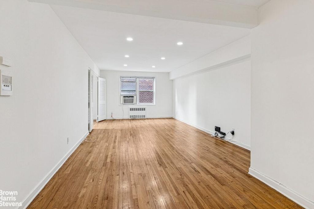 Property photo 2 of 10 <Alttext/>