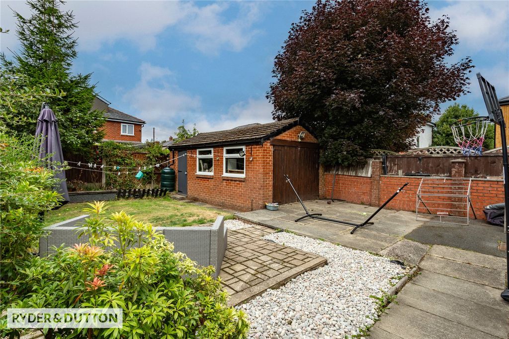Property photo 2 of 23 Picture No. 20