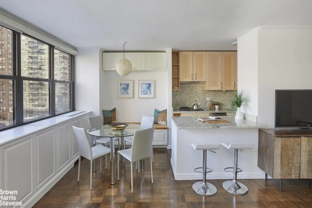 Property photo 2 of 12 <Alttext/>