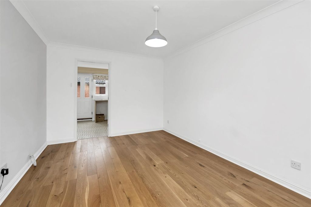 Property photo 3 of 13 Dcp_2615.Jpg