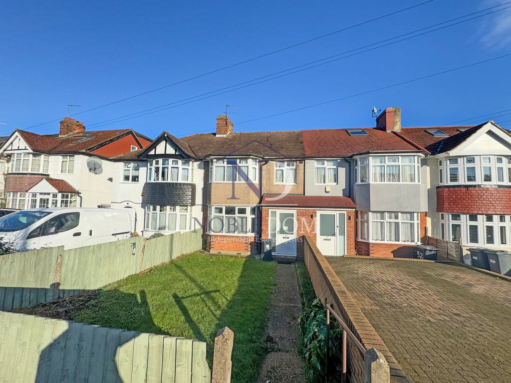Property photo 1 of 14 3 Bedroom Terraced House In Isleworth