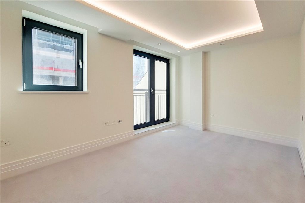 Property photo 3 of 11 Picture No. 12