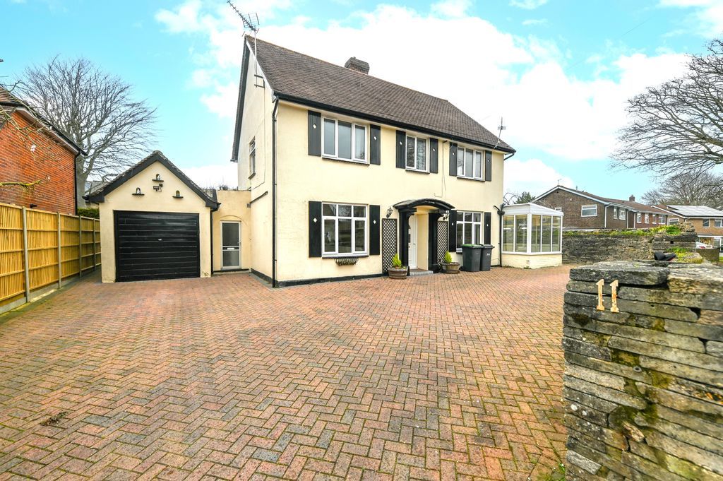 Property photo 1 of 19 Photo 5