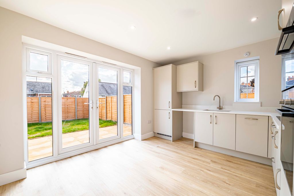 Property photo 3 of 7 Photo 3